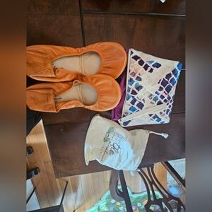 Storehouse Flats And Storage Bag